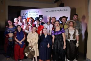 TEATR PRZEBUDZENI Z KOLEJNYMI NAGRODAMI! 48 Teatr Przebudzeni
