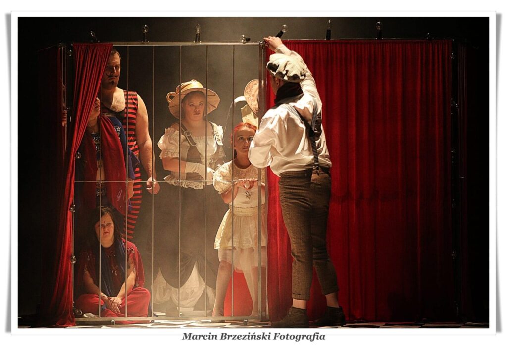 TEATR PRZEBUDZENI Z KOLEJNYMI NAGRODAMI! 5 Teatr Przebudzeni 2 — Kopia