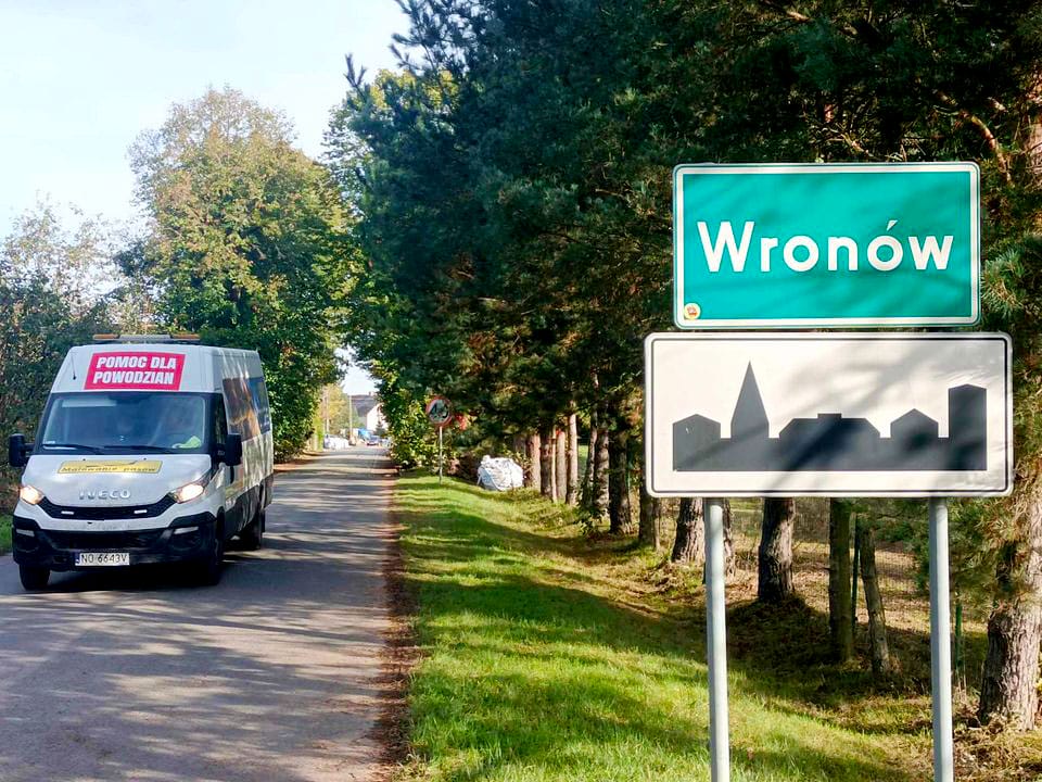 Z Brzydowa do Wronowa – Sadowski w akcji, wsparcie dla powodzian 1 Brzydowo Wronow