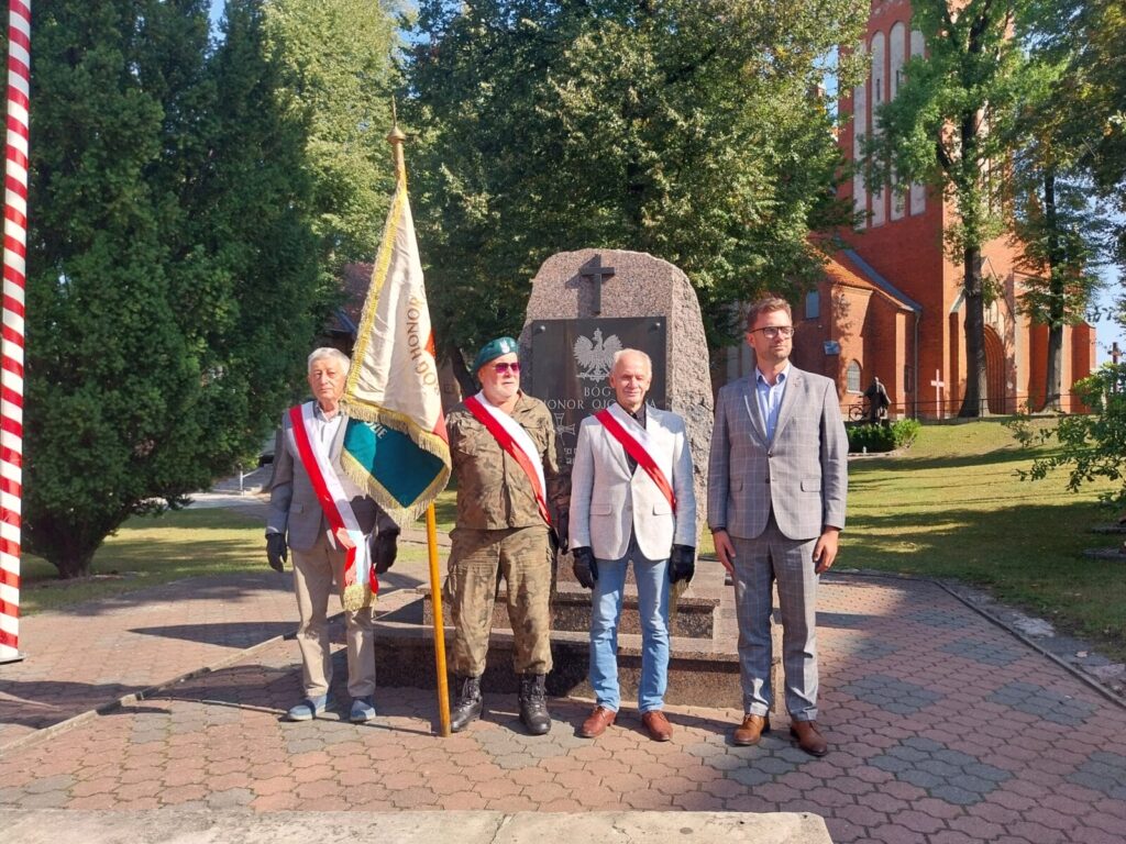 Kombatanci pamiętali. Była też delegacja z ratusza. Dziś wspominamy Sybiraków 17 dzien sybiraka 3