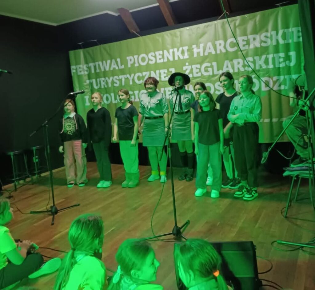 Święto muzyki i pasji – podsumowanie Festiwalu Piosenki Harcerskiej, Turystycznej, Żeglarskiej i Ekologicznej w Ostródzie 28 FB IMG 1732555121634