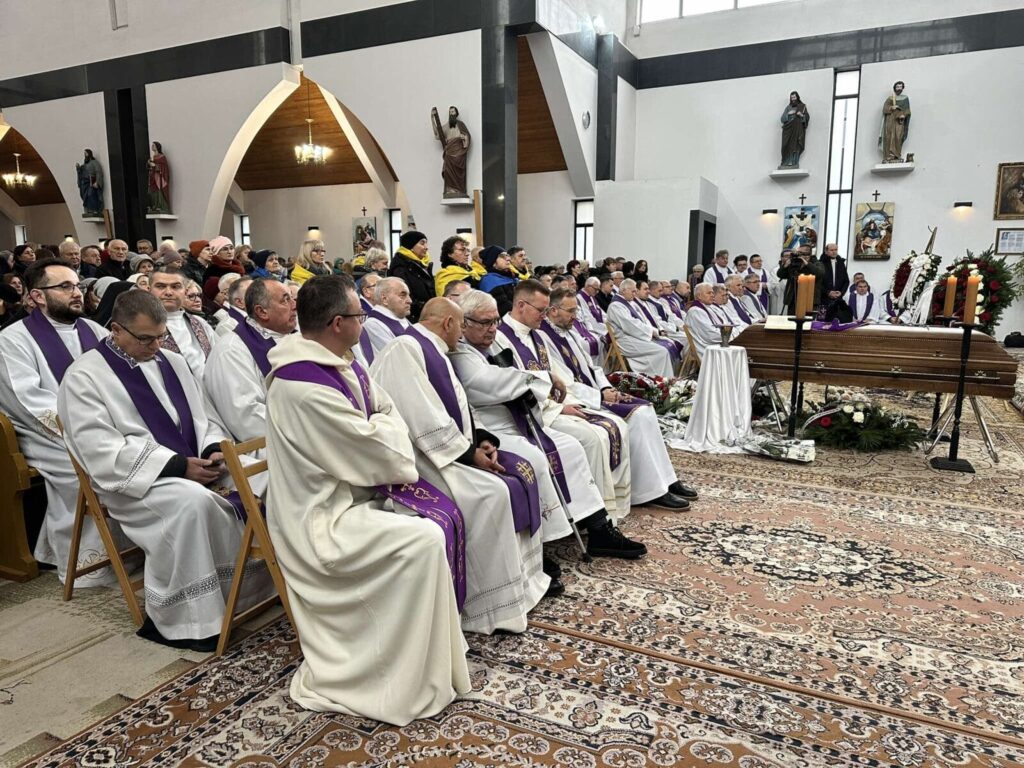 Pożegnanie Księdza Lecha Lachowicza – "Zło brutalnie odreagowało, ale nie pokonało go" 15 ksiadz lech lachowicz 1