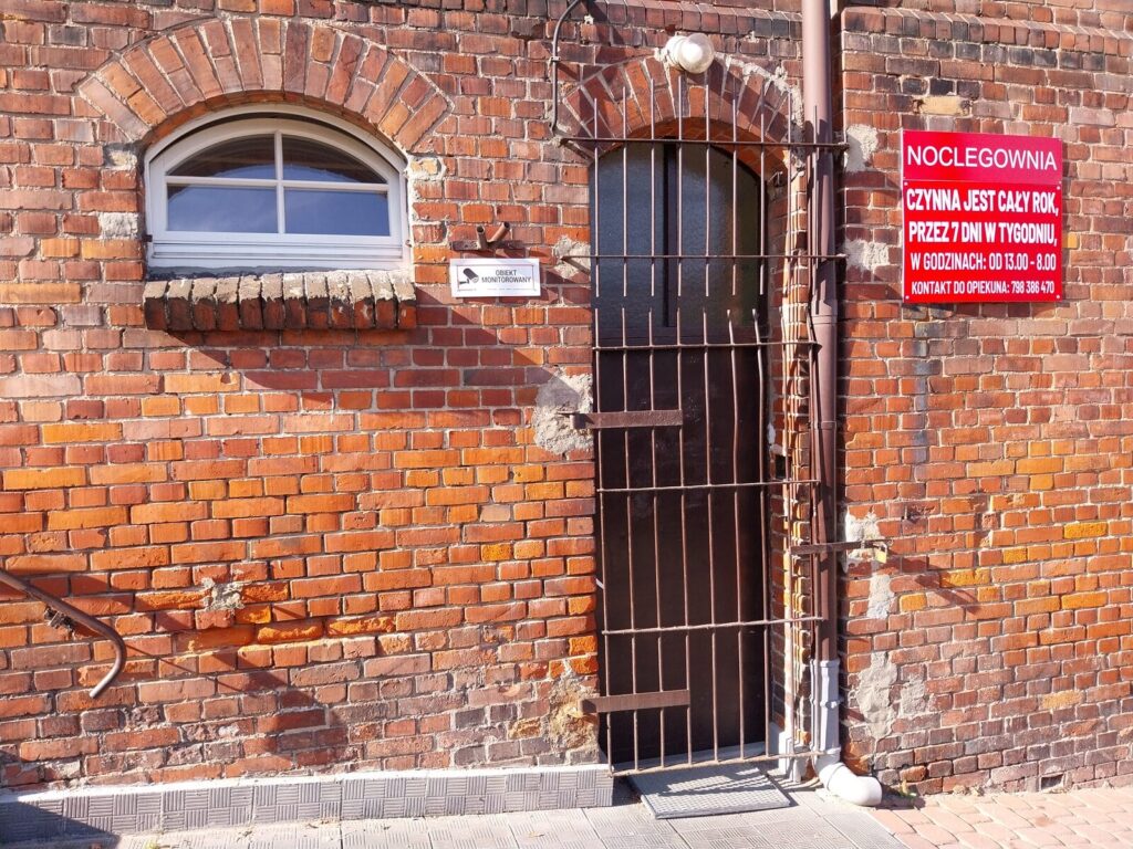 Ostróda to atrakcyjne miasto. "Bezdomny jak przyjedzie to zostaje" 2 Noclegownia