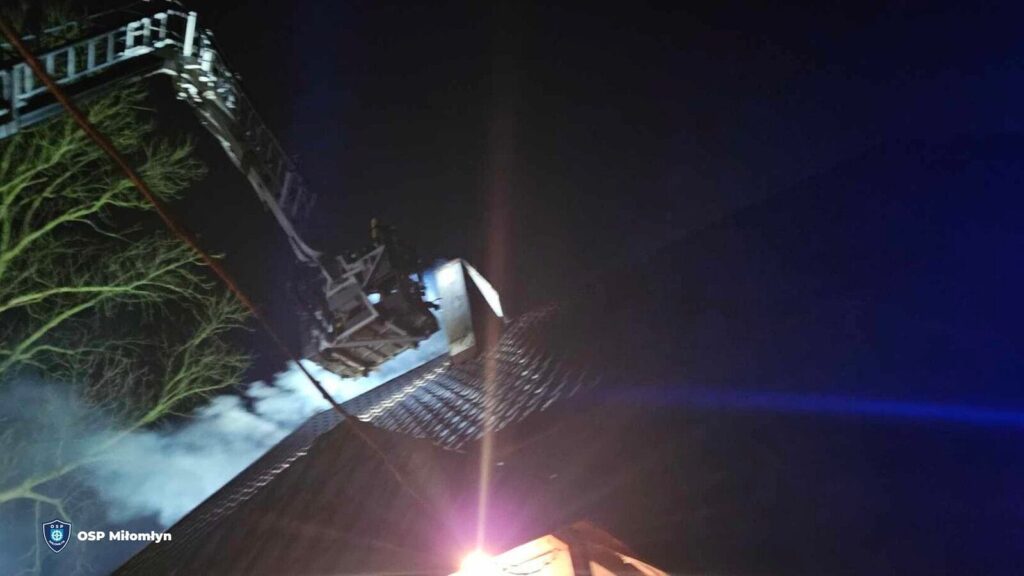 Pożar sadzy w przewodzie kominowym na ul. Długiej w Liwie 2 474137824 1042554127899348 1427730465284421867 N