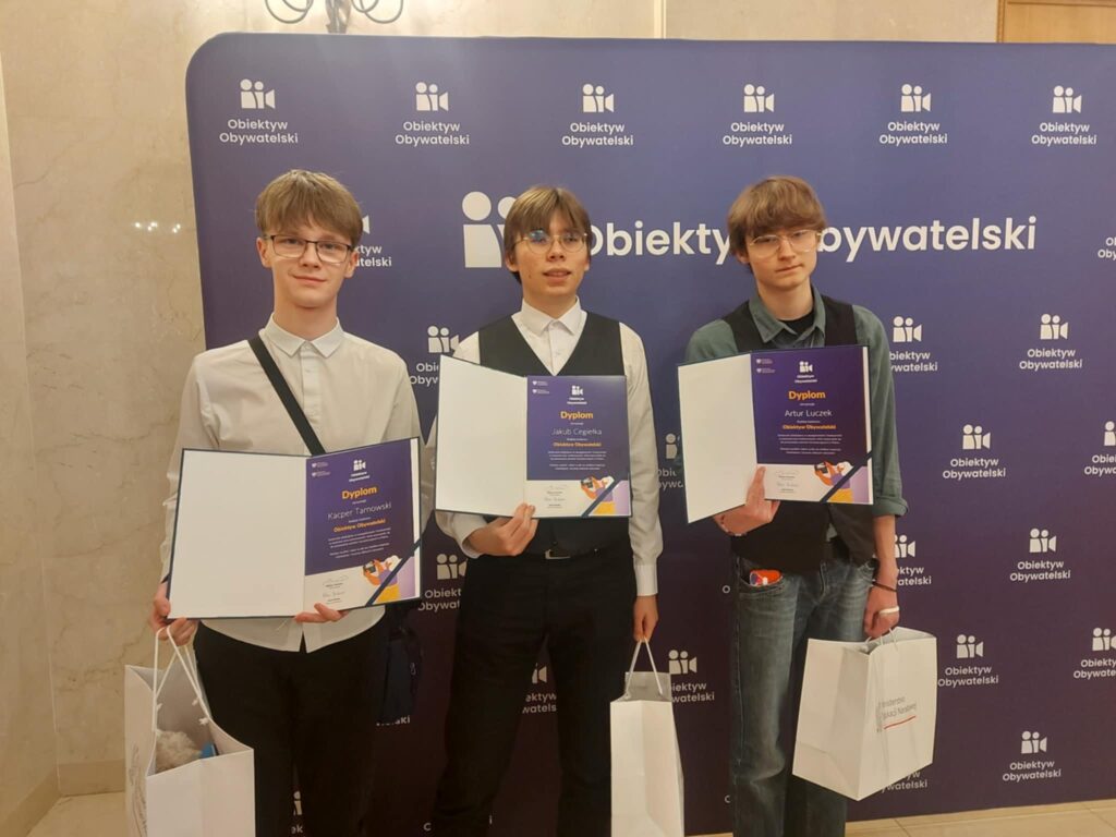Sukces uczniów z ZSZ im. Sandora Petöfi w Ostródzie na gali konkursu „Obiektyw Obywatelski” 2 474535759 1148810777245064 1712521462099169608 N