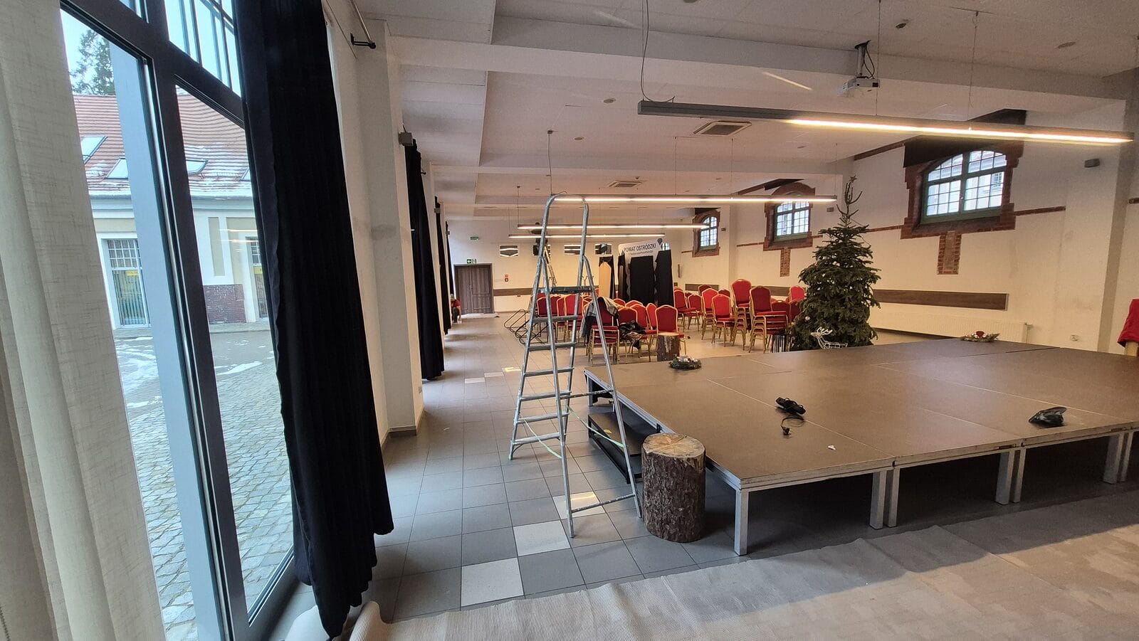 Remont u starosty. "Ściany będą na śnieżną biel"! 1 Remont W Cupie 1