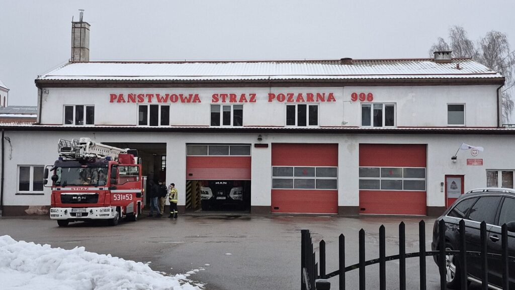 Rok u strażaków. Mniej interwencji - dużo ofiar śmiertelnych 13 Straz czolowka zima