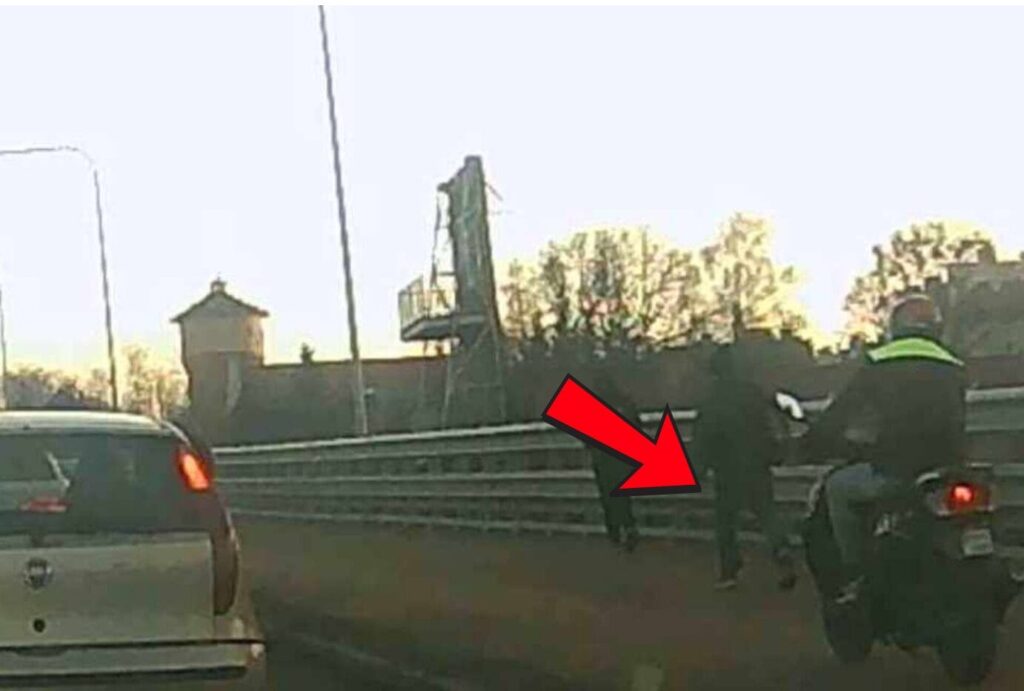 Ostróda: Skuterem po ścieżce rowerowej na wiadukcie. Omal nie doszło do tragedii! 15 xx