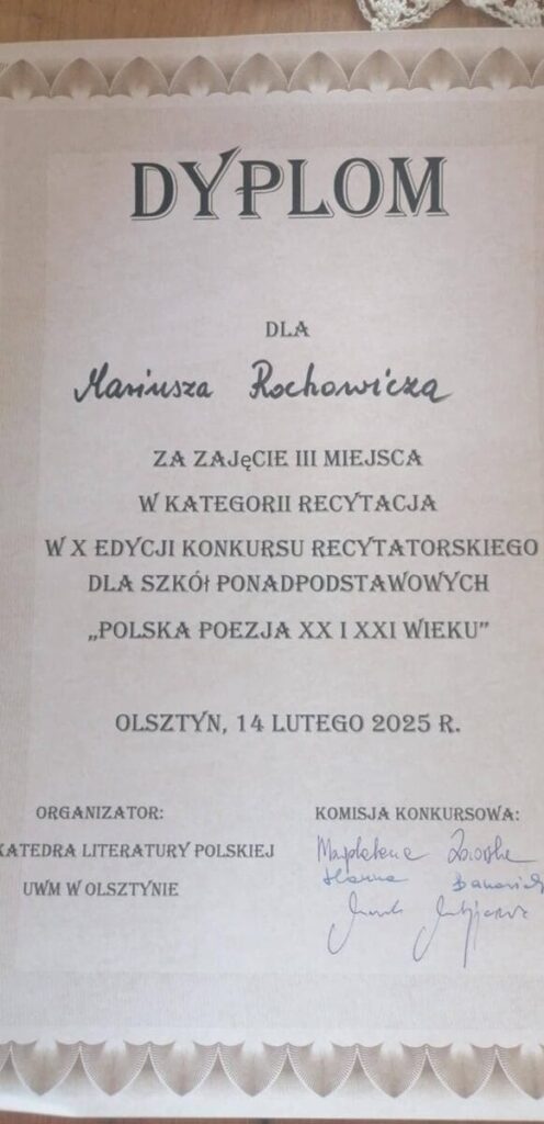 Mariusz Rochowicz, uczeń Liceum nr 1 im. Jana Bażyńskiego, ponownie na podium prestiżowego konkursu recytatorskiego w Olsztynie 3 480321316 1211319057500874 3901858179369314684 N