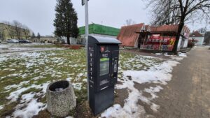 Urzędnicy studzą emocje. Na poprawione biletomaty jeszcze poczekamy. Wykonawca płaci niewielką karę! 30 Biletomat Blaszak 3