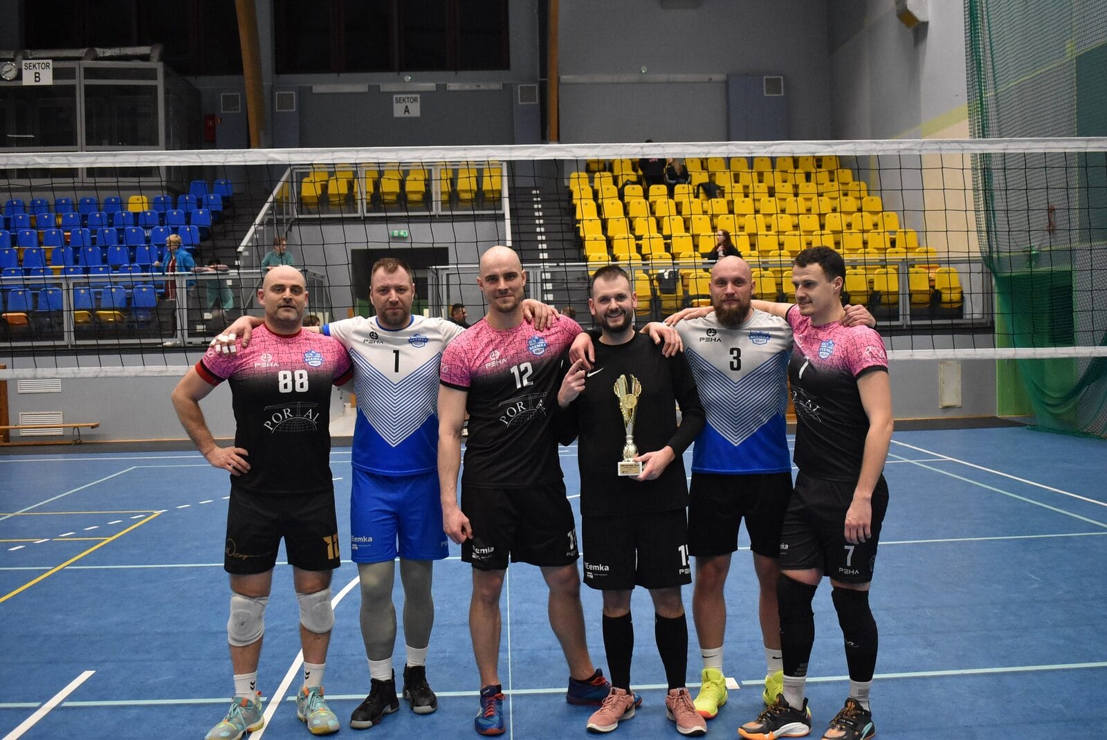 Drużynowy Mistrz Ostródy w Siatkówce: Beemka Volley Gdańsk na Szczycie! 1 Siatkowka Liga 14