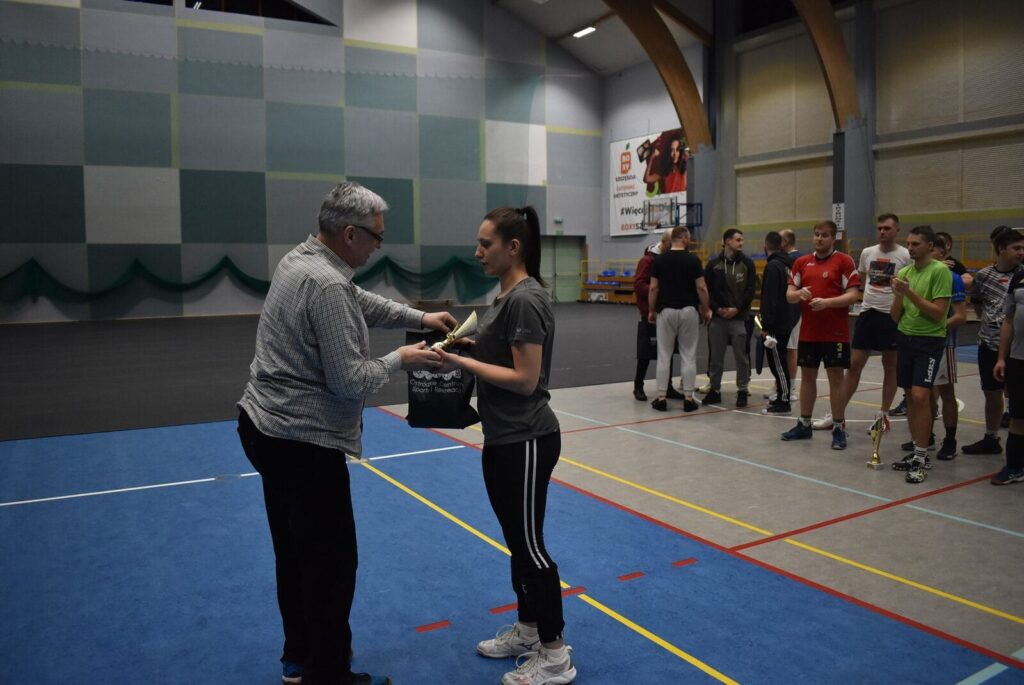 Drużynowy Mistrz Ostródy w Siatkówce: Beemka Volley Gdańsk na Szczycie! 25 Siatkowka Liga 3