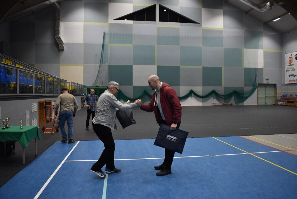 Drużynowy Mistrz Ostródy w Siatkówce: Beemka Volley Gdańsk na Szczycie! 21 Siatkowka Liga 9