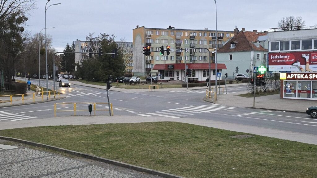 Nowe ronda w Ostródzie? Nie wcześniej niż w 2026 roku – starosta prostuje medialne zamieszanie 11 Skrzyzowanie Czarnieckiego Wojska Polskiego Bunkier