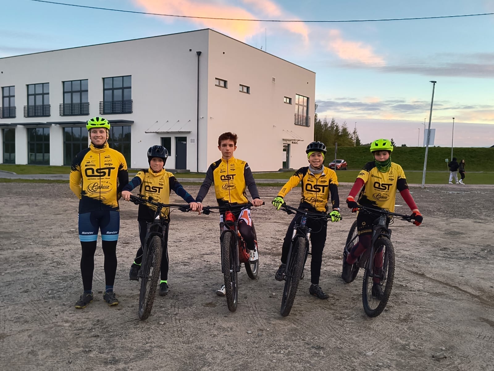 Zaczynają od Pucharu Mazowsza. Zawodnicy UKS Ostróda Sport Team gotowi do sezonu 1 Uks Ostroda Sport Team