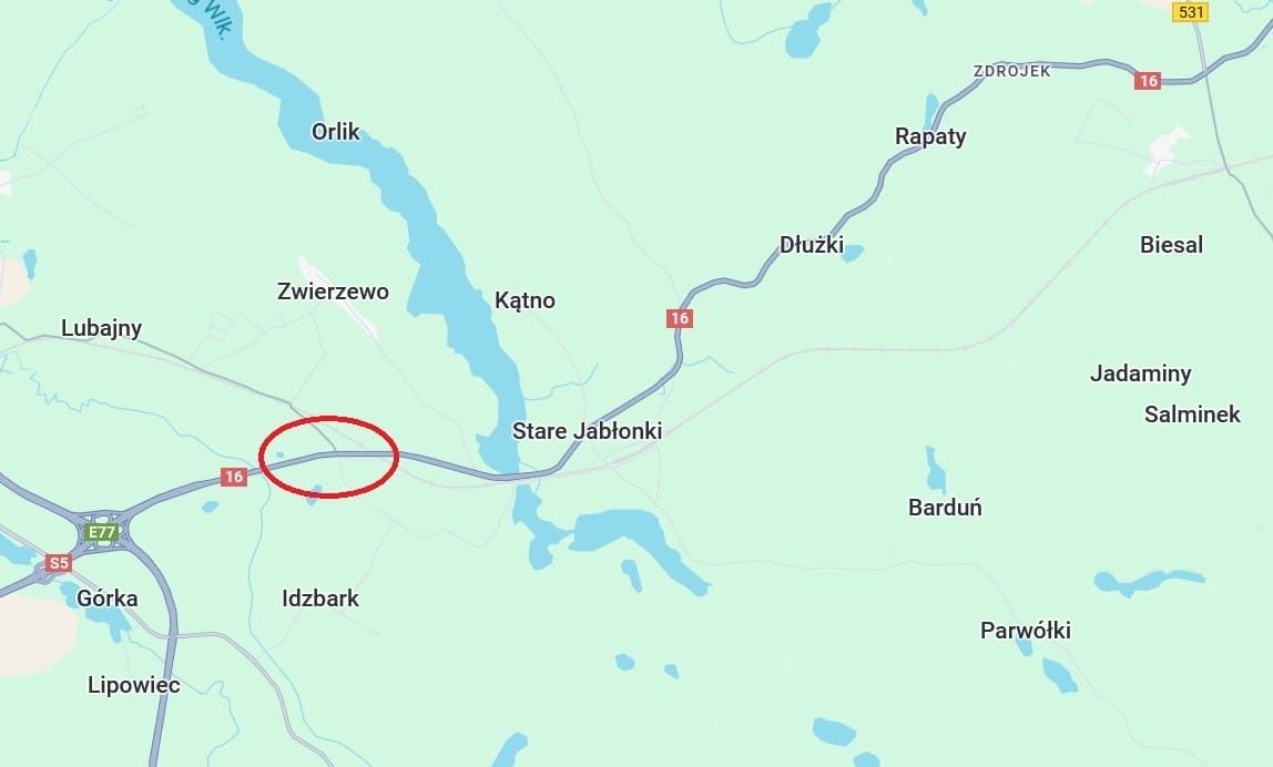 Wypadek na krajowej 16. Dwie osobówki uszkodzone 1 Wypadek
