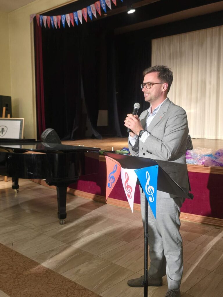 „30 lat jak jeden dźwięk”. 30-lecie Społecznej Szkoły Muzycznej w Ostródzie 18 30 Lecie Szkoly Muzycznej 09