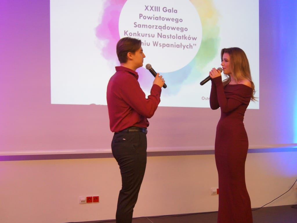 Gala „Ośmiu Wspaniałych” w Ostródzie. Młodzież z powiatu pokazuje siłę wolontariatu 12 487791780 1111195984384570 7567337694851686043 N