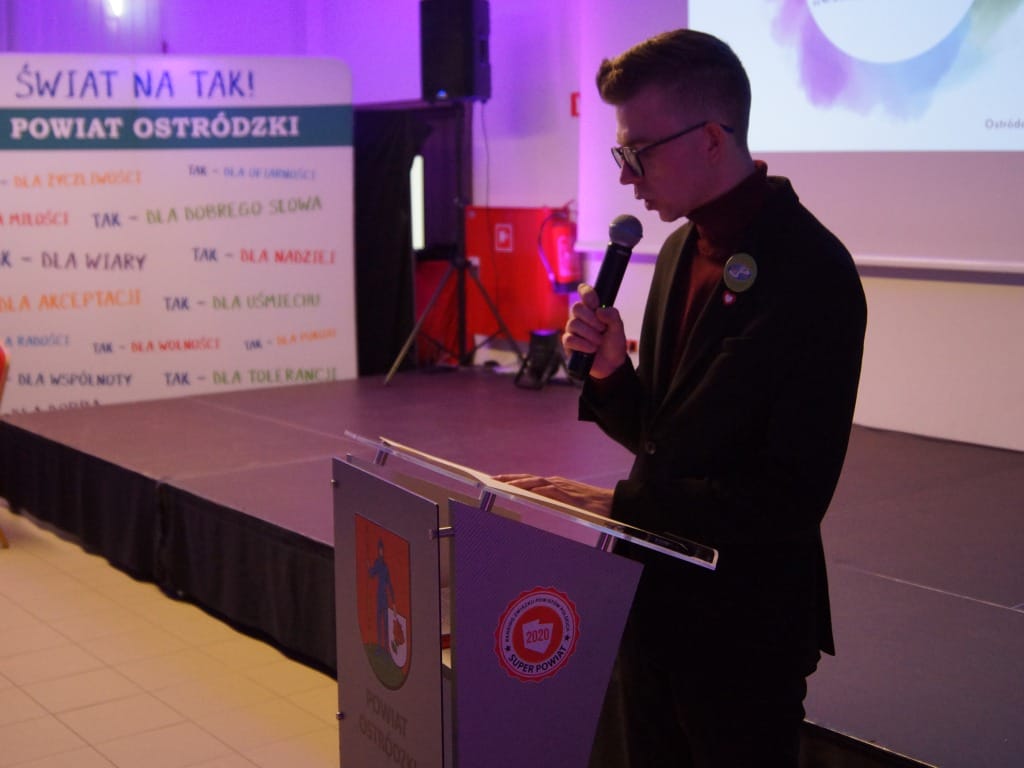 Gala „Ośmiu Wspaniałych” w Ostródzie. Młodzież z powiatu pokazuje siłę wolontariatu 18 488273115 1111196071051228 6882664193330094458 N