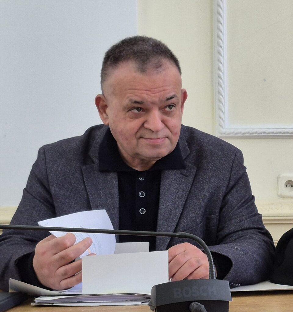 Ostróda: Papierowe bilety autobusowe nadal w modzie! Mamy wyniki sprzedaży 14 Cezary Wawrzyński — Prezes Żeglugi Ostródzko-Elbląskiej