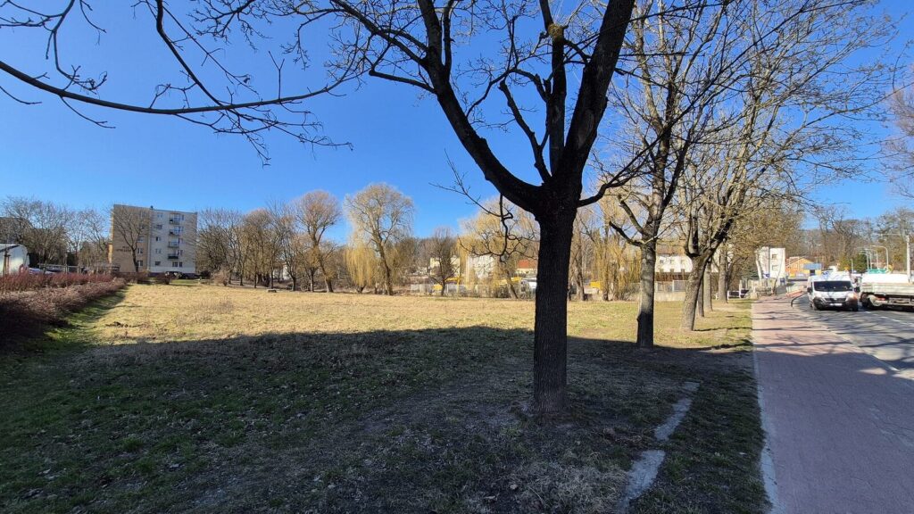 plac zabaw plac 1000 lecia 2 czolo 1