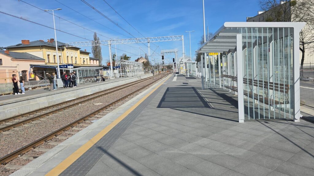 OSTRÓDA: Kolejowa rewolucja! Budki dróżników zamknięte. Działa już nowa nastawnia 16 Remont Stacji Kolejowej Ostroda