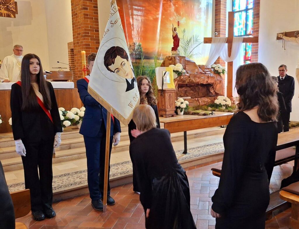 Żegnaj Szkoło! 601 Absolwentów Opuściło Mury Szkół W Powiecie Ostródzkim