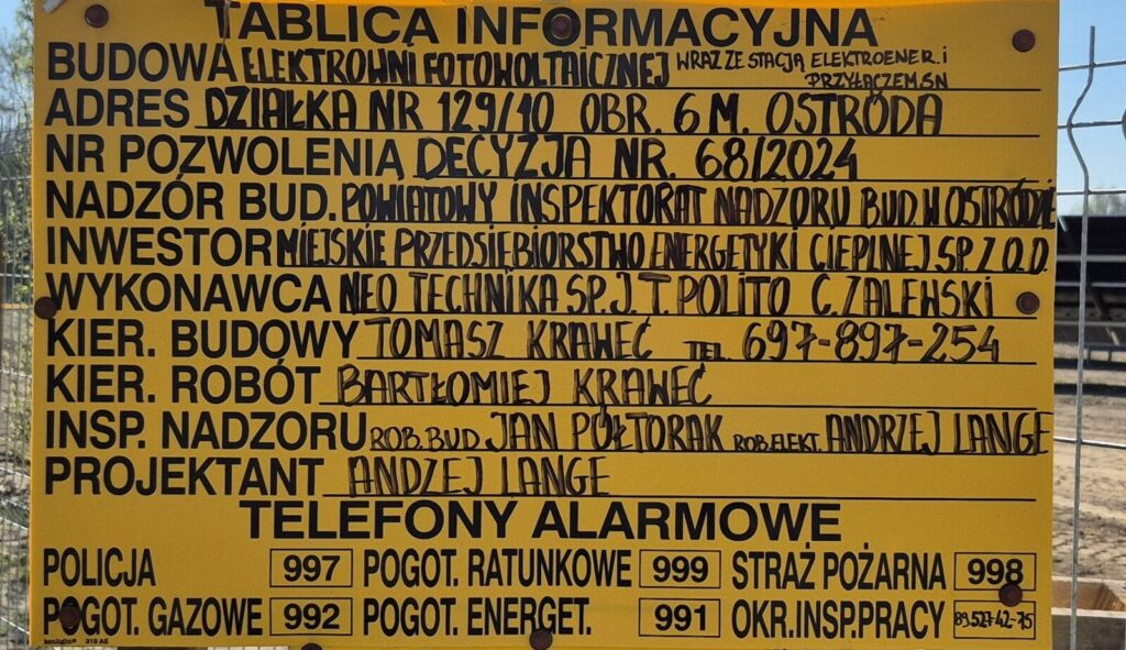 Miejska farma fotowoltaiczna o mocy 1 MW gotowa. Są problemy ze sprzedażą prądu 14 Tablica Miejska Farma Fotowoltaiczna