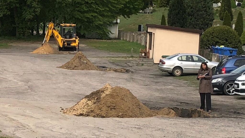 Ostróda: Cmentarz przy Spokojnej będzie większy! Trwa sprawdzanie gruntu 29 cmentarz 5