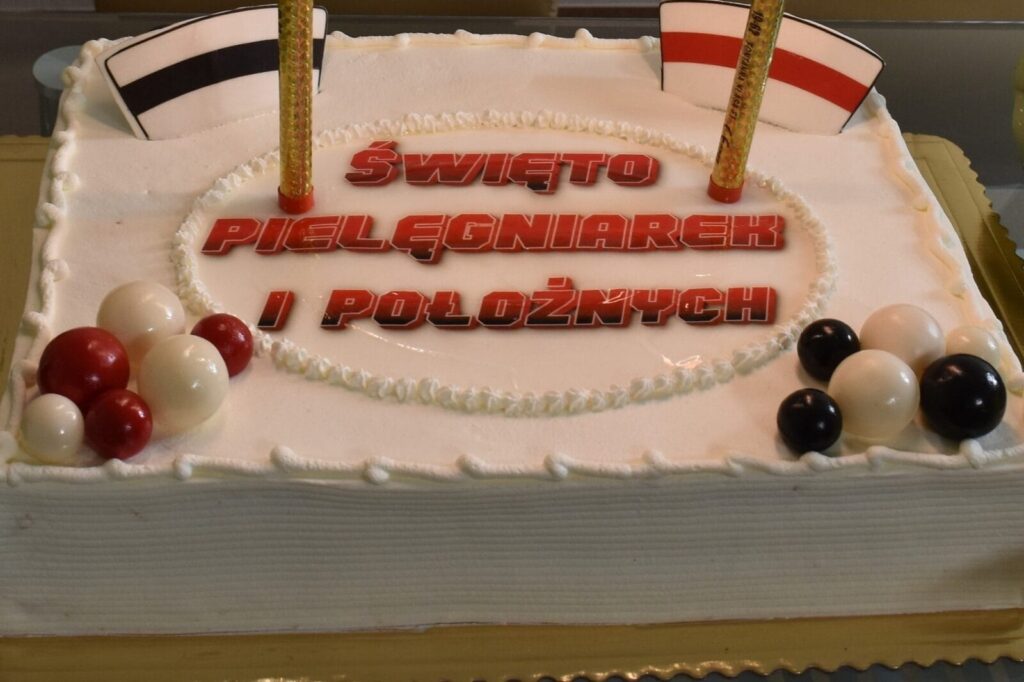 Ostróda: W szpitalu święto. Międzynarodowy Dzień Pielęgniarek i Położnych 16 Międzynarodowy Dzień Pielęgniarek I Położnych