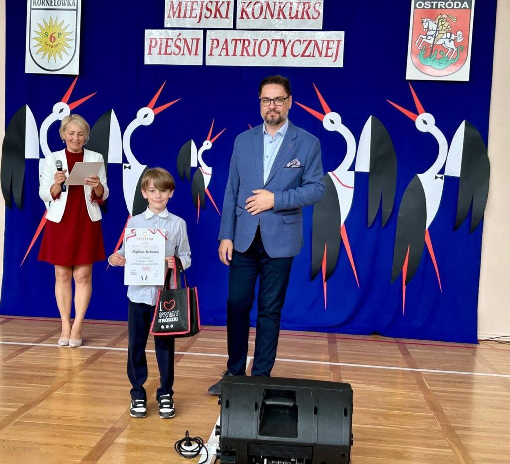 Miejski Konkurs Piosenki Patriotycznej. Kornelówka gościła muzyczne talenty 21 Konkurs Piesni Patriotycznej 30