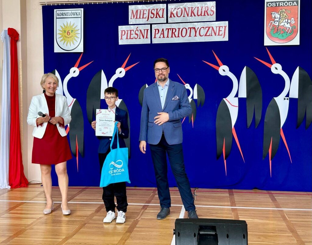 Miejski Konkurs Piosenki Patriotycznej. Kornelówka gościła muzyczne talenty 18 Konkurs Piesni Patriotycznej 7