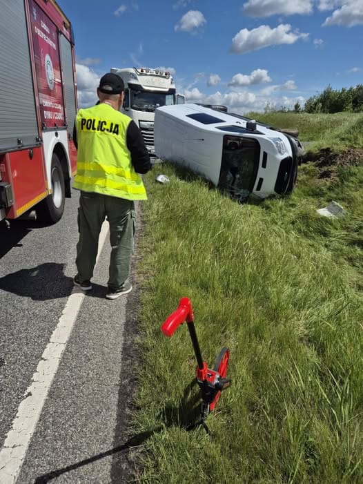 Wypadek na krajowej 16. Wojskowy bus zderzył się z ciężarówką! 17 Kpp Ilawa Bus Wojsko