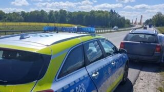 Pościg na ekspresowej 5. Policja zatrzymała pijanego kierowcę.