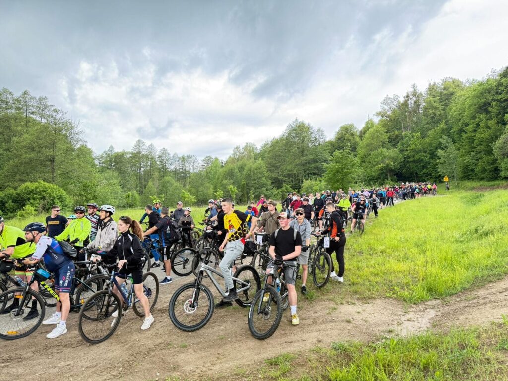 Rajd rowerowy Wzgórza Dylewskie 2025. Rower trafił do Jarosława Czyjaka 15 Rajd 5