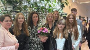Ostródzianka na Ogólnopolskim Konkursie - 8 Wspaniałych 17 Gala 8 Wspaniałych W Warszawie. Ostródzianka Julia Fryczyńska Z Wyróżnieniem Od Fundacji Świat Na Tak.