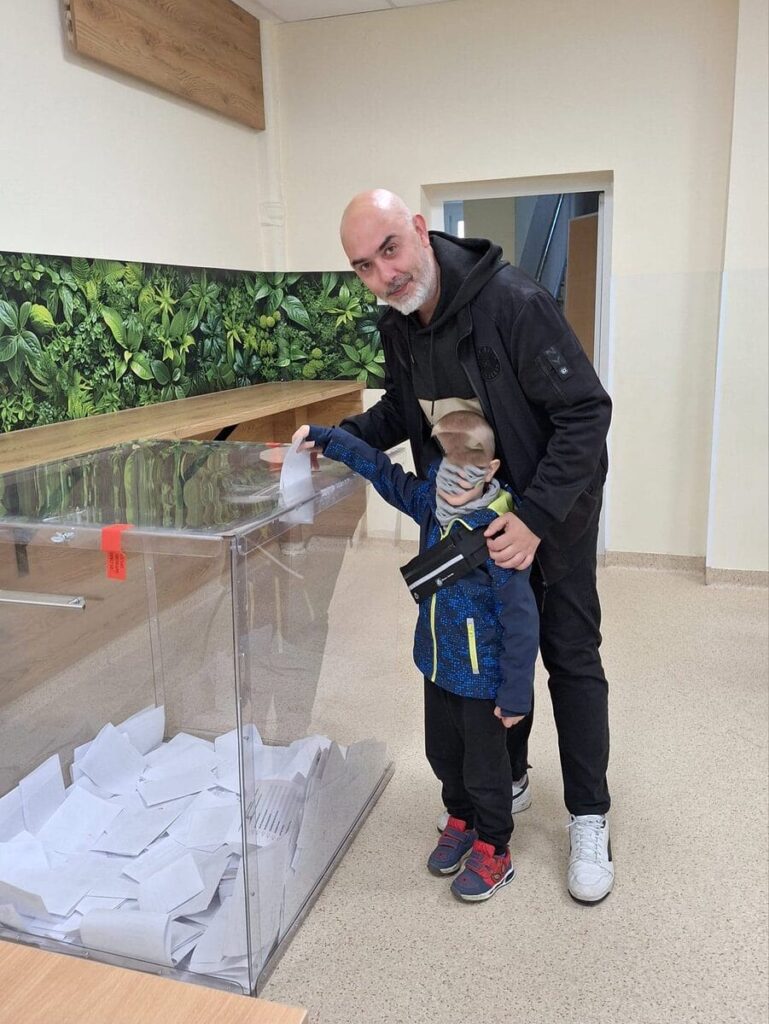 Rafał Trzaskowski wygrywa I turę - bedzie dogrywka! Jak głosowali mieszkańcy powiatu ostródzkiego? 21 Znani Glosuja 4