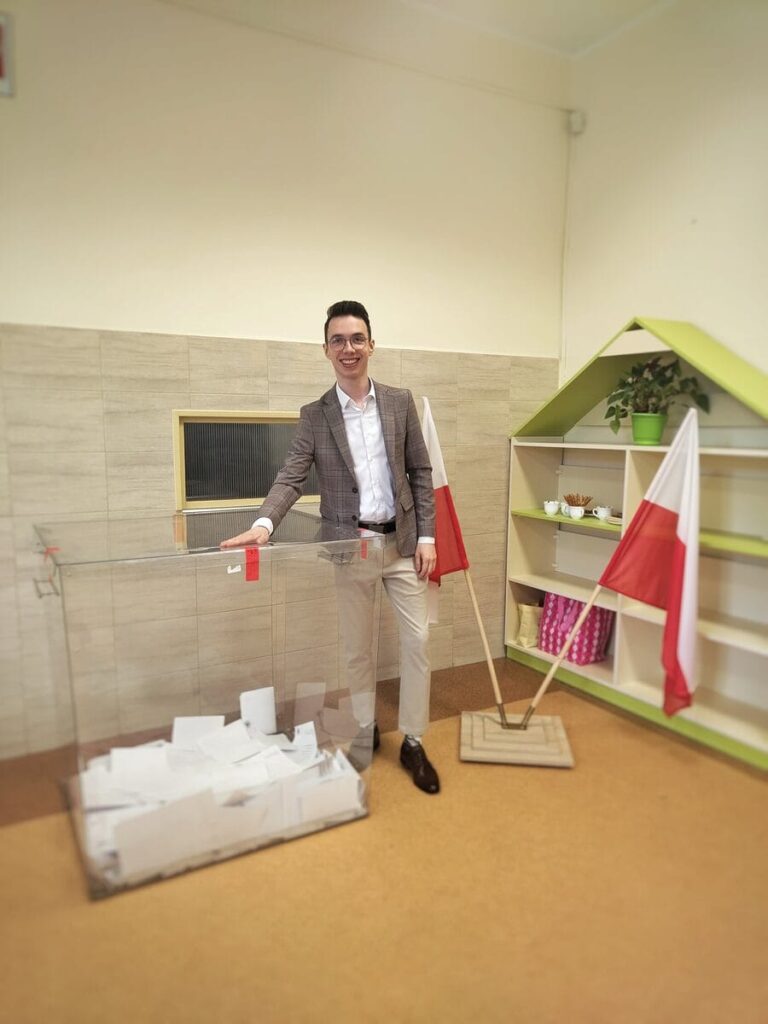 Rafał Trzaskowski wygrywa I turę - bedzie dogrywka! Jak głosowali mieszkańcy powiatu ostródzkiego? 19 Znani Glosuja 6