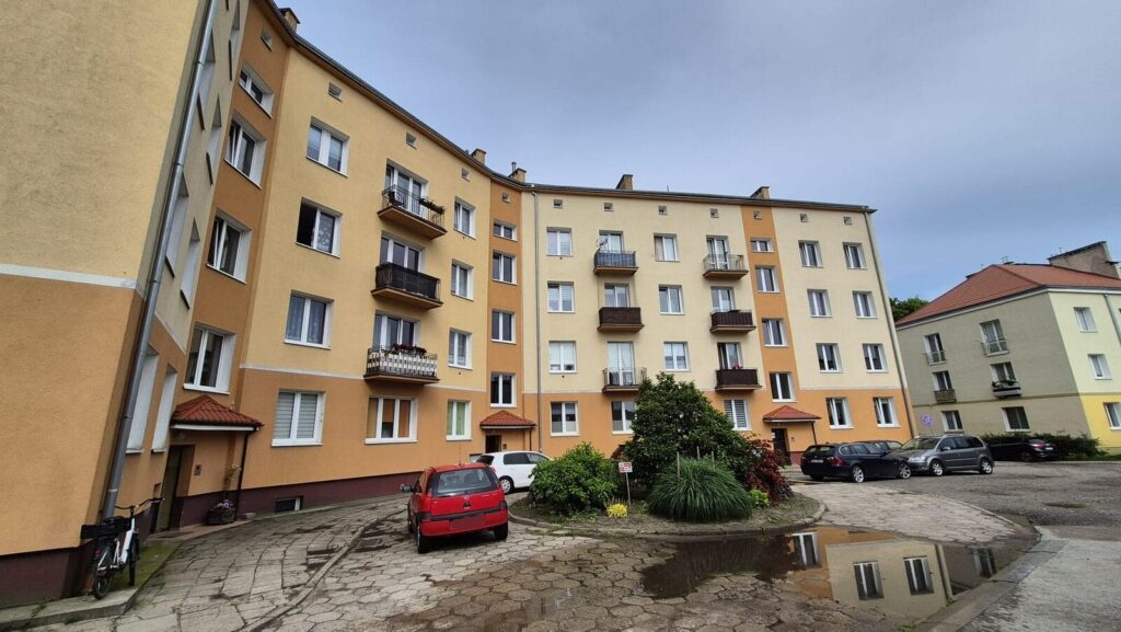 Ostróda: Nie chciał iść siedzieć – uciekł przez okno, nie przeżył 11 Kopernika 10
