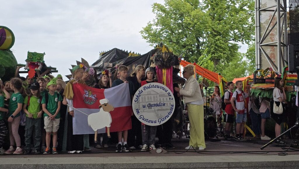 Ostróda: Parada Smoków 2025! Trwa Tydzień Lokalnego Patriotyzmu 23 Parada Smokow 13