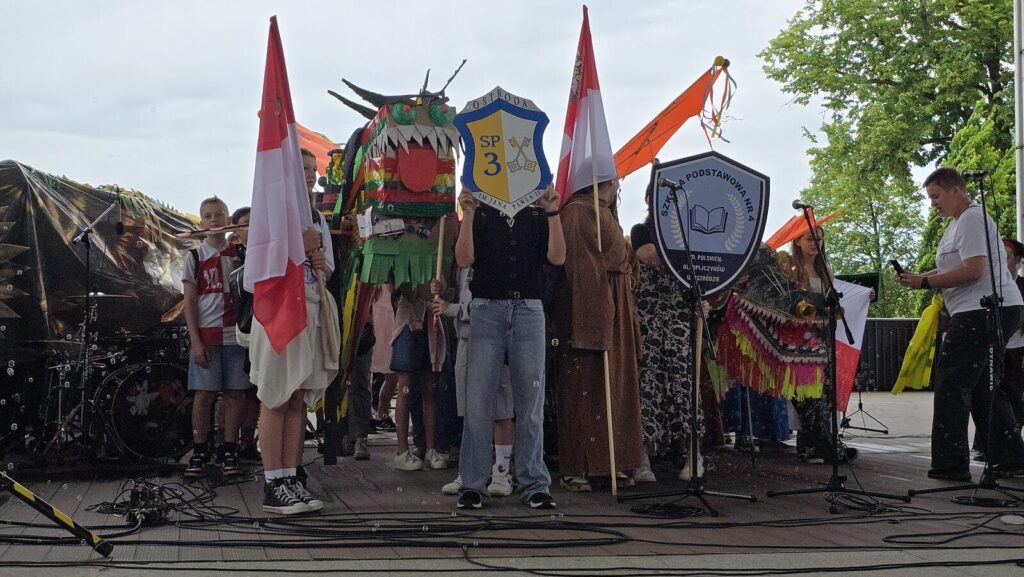 Ostróda: Parada Smoków 2025! Trwa Tydzień Lokalnego Patriotyzmu 14 Parada Smokow 14
