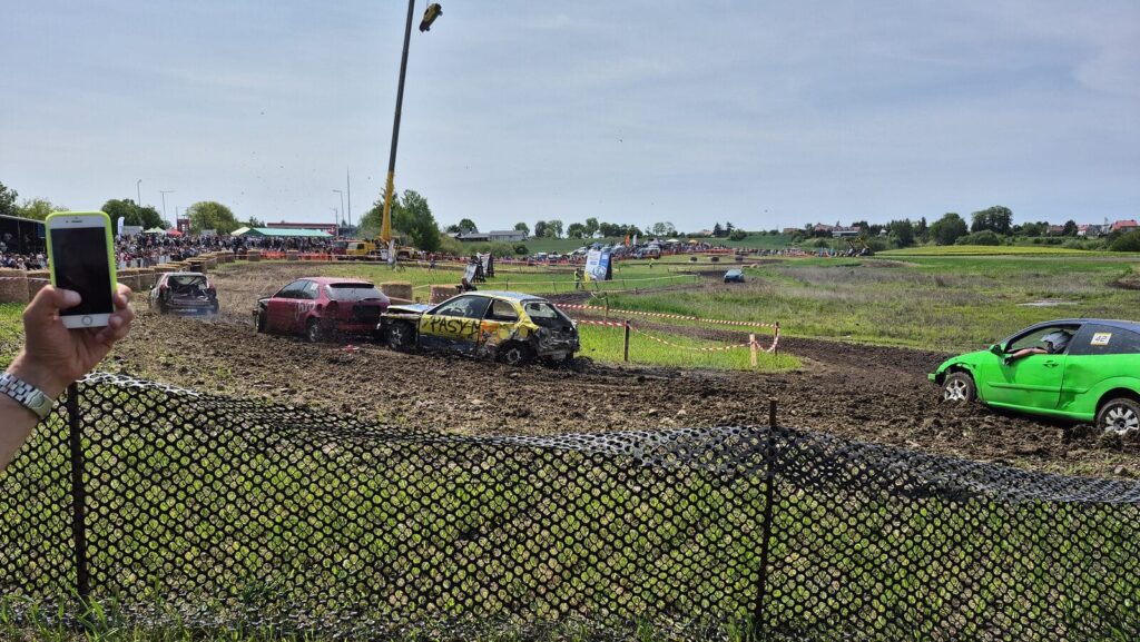 Wrak Race 13
