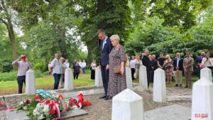 500 lat Reformacji w Ostródzie: nazwanie Ronda Reformacji i odsłonięcie pamiątkowej tablicy 37 500 Lat Reformacji Ostroda Rondo Tablica Gizewiusz 12