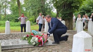 500 lat Reformacji w Ostródzie: nazwanie Ronda Reformacji i odsłonięcie pamiątkowej tablicy 36 500 Lat Reformacji Ostroda Rondo Tablica Gizewiusz 16