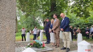 500 lat Reformacji w Ostródzie: nazwanie Ronda Reformacji i odsłonięcie pamiątkowej tablicy 32 500 Lat Reformacji Ostroda Rondo Tablica Gizewiusz 17