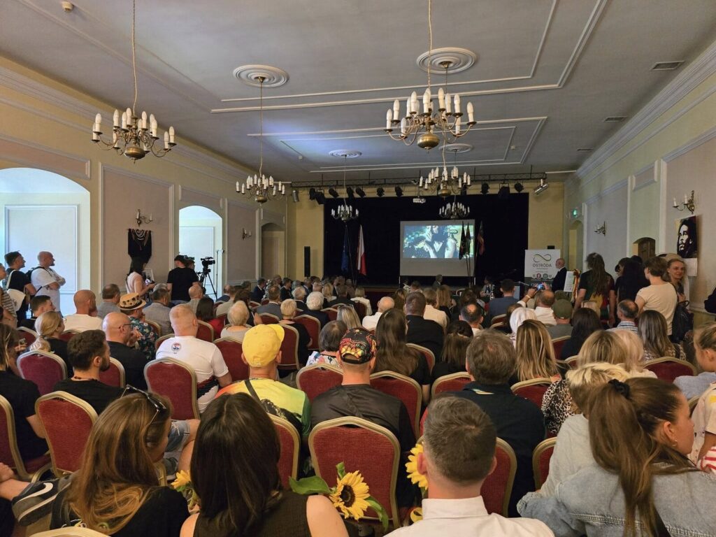 Piotr Kolaj honorowym obywatelem Ostródy. Reggae Town dziękuje swojemu twórcy 3 Piotr Kolaj Uroczysta Sesja Rady Miasta