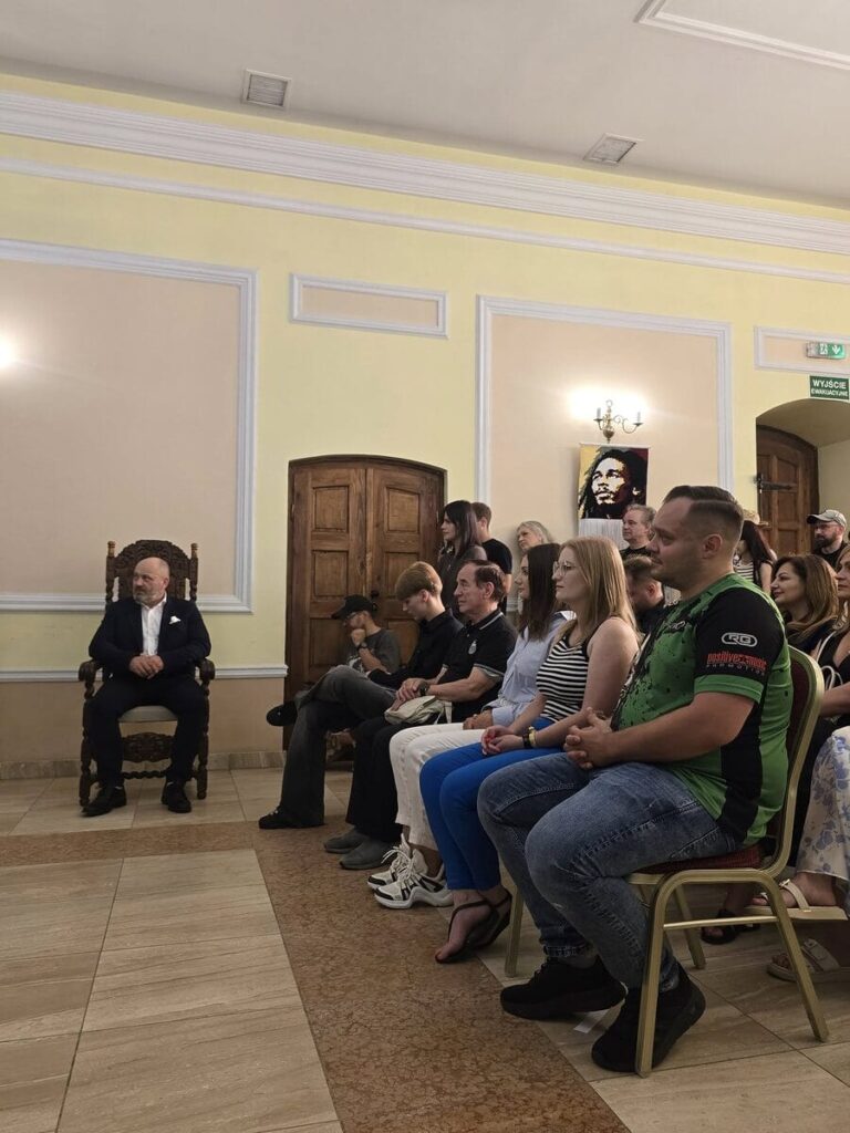 Piotr Kolaj honorowym obywatelem Ostródy. Reggae Town dziękuje swojemu twórcy 11 Piotr Kolaj Honorowym Obywatelem Ostródy