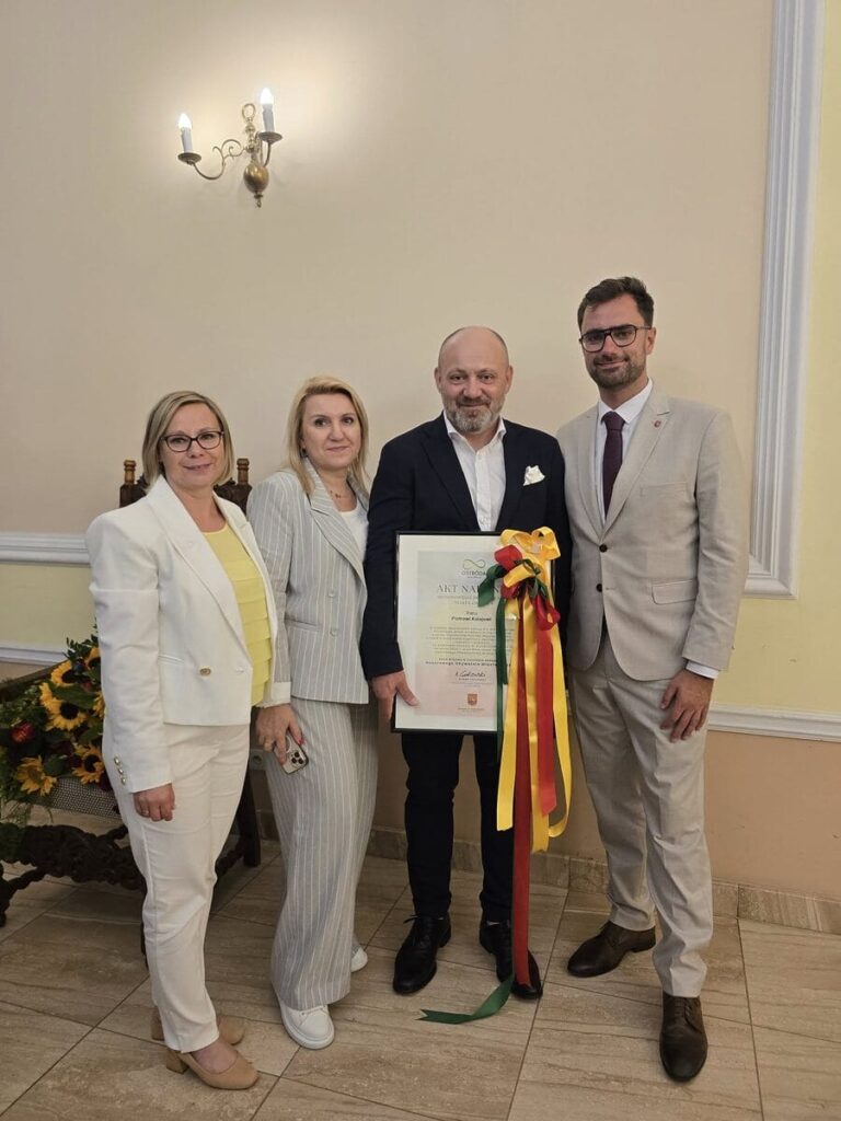 Piotr Kolaj honorowym obywatelem Ostródy. Reggae Town dziękuje swojemu twórcy 7 Piotr Kolaj Honorowym Obywatelem Ostródy
