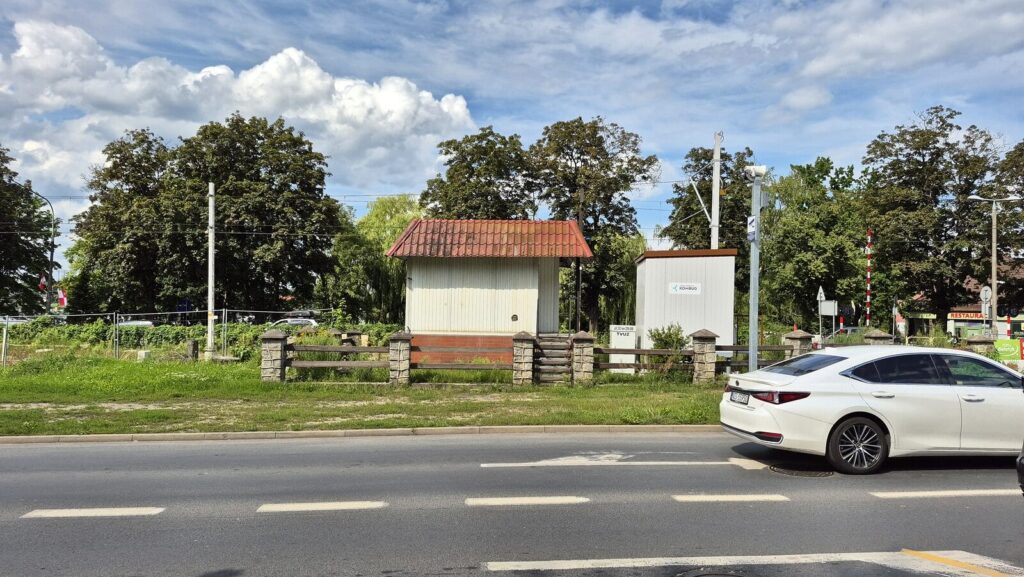 Budki Dróżnicze W Ostródzie Wyburzone. To Efekt Modernizacji Stacji Kolejowej.