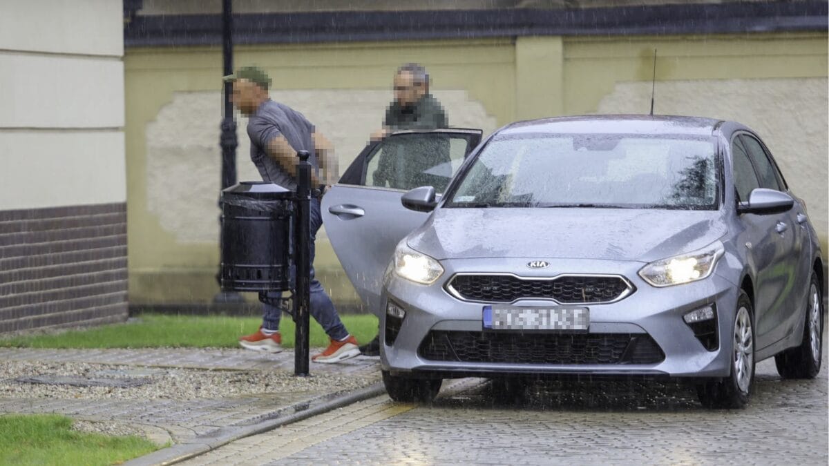 Zakochał się w pamiątkach z Ostródy. Włamywacz z bulwaru z zarzutami. 1 Doprowadzenie Bulwar 3
